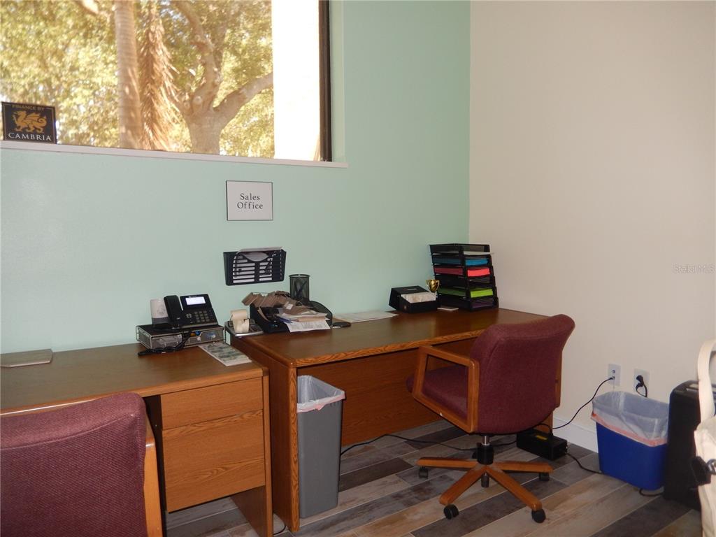 2015 Cattlemen Road Sarasota, FL 34232 - Photo 29 of 36 Gallery Image 29