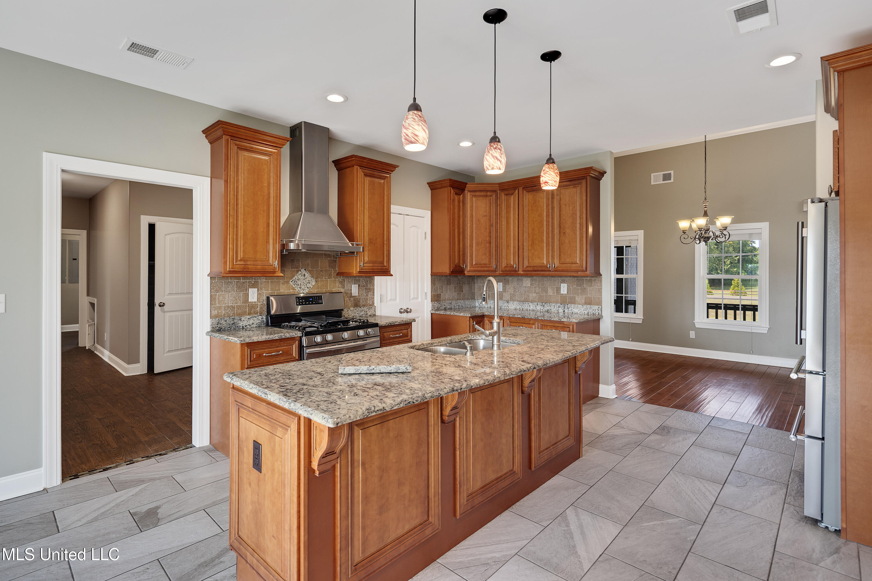 1778 Sunset Farms Drive Hernando, MS 38632 - Photo 14 of 64 *