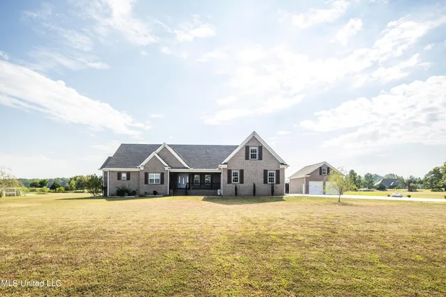 $910,000 | 1778 Sunset Farms Drive, Hernando, MS 38632