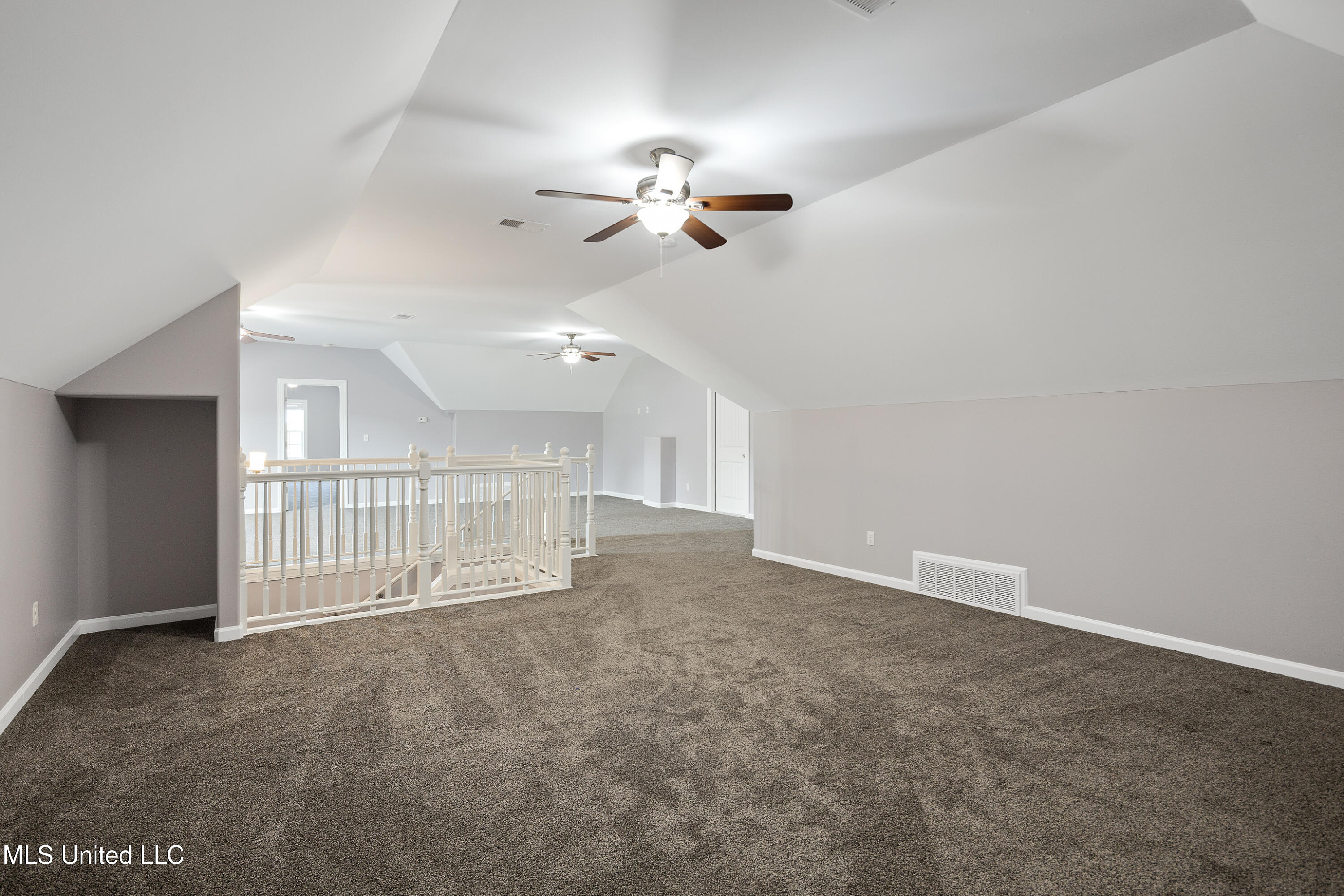 1778 Sunset Farms Drive Hernando, MS 38632 - Photo 32 of 64 Split bonus room