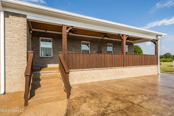 $899,990 | 1778 Sunset Farms Drive, Hernando, MS 38632
