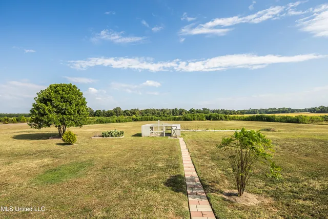$910,000 | 1778 Sunset Farms Drive, Hernando, MS 38632