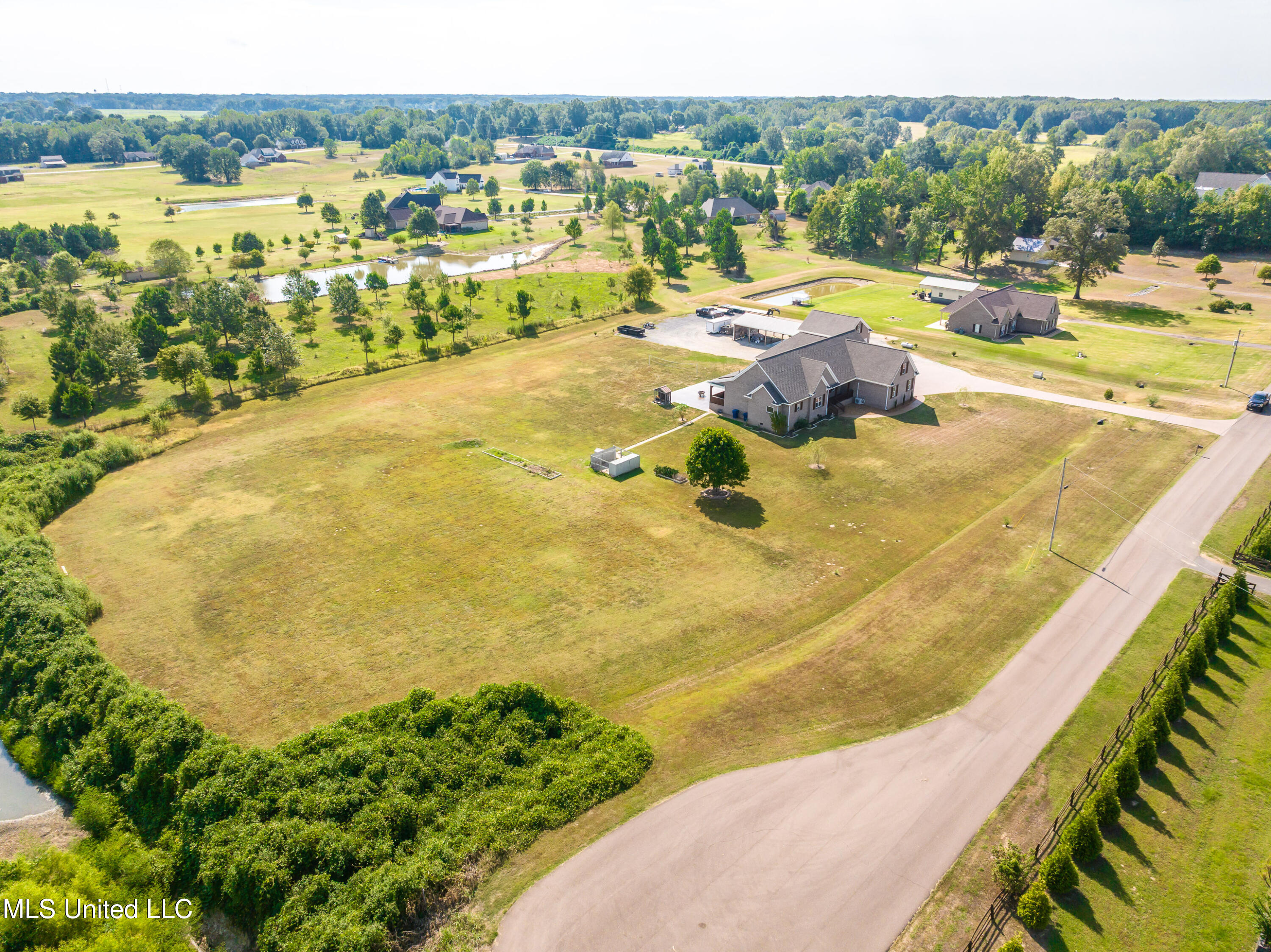 1778 Sunset Farms Drive Hernando, MS 38632 - Photo 7 of 64 Aerial view