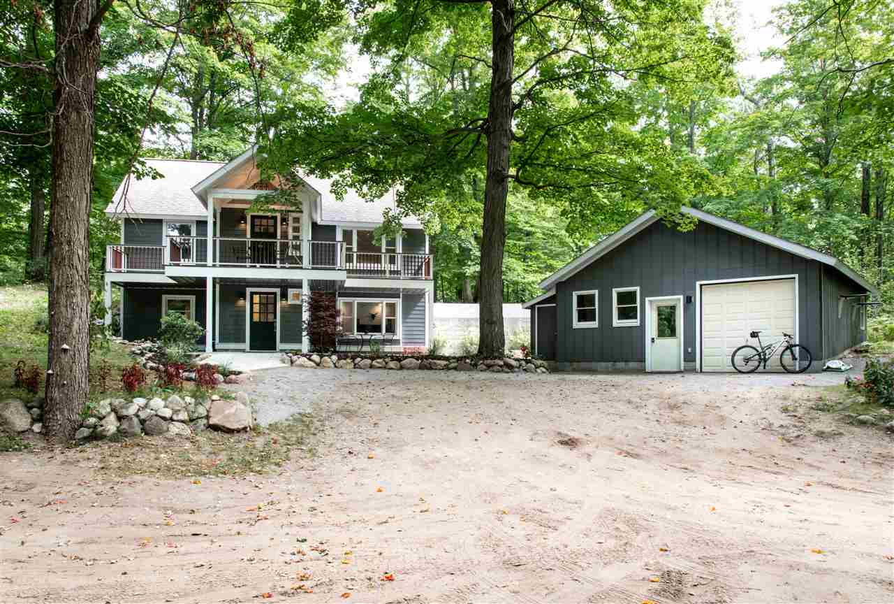 8453 East Fouch Road Traverse City, MI 49684 - Photo 4 of 44 1866957-3.JPG