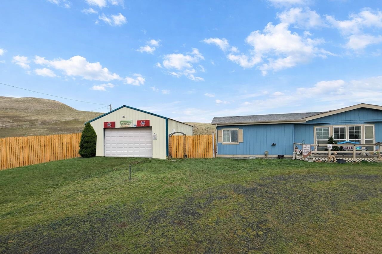 81 Morrow Street Endicott, WA 99125 - Photo 3 of 31