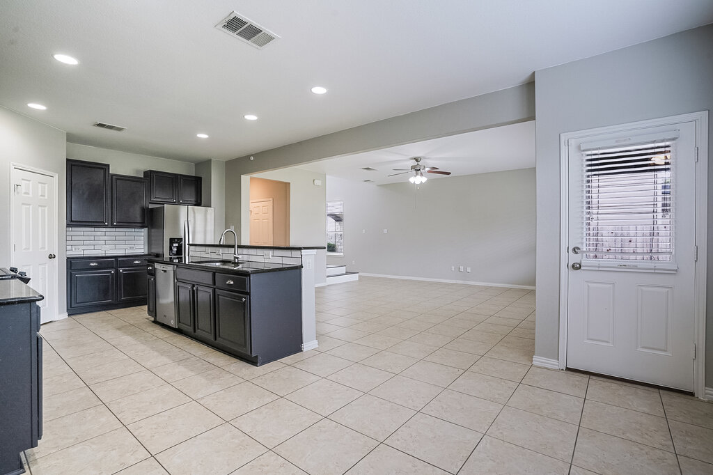9925 Wading Pool Path Austin, TX 78748 - Photo 5 of 18