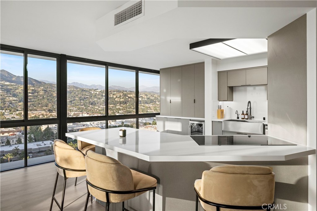 222 Monterey Road, Unit 1402 Glendale, CA 91206 - Photo 19 of 51