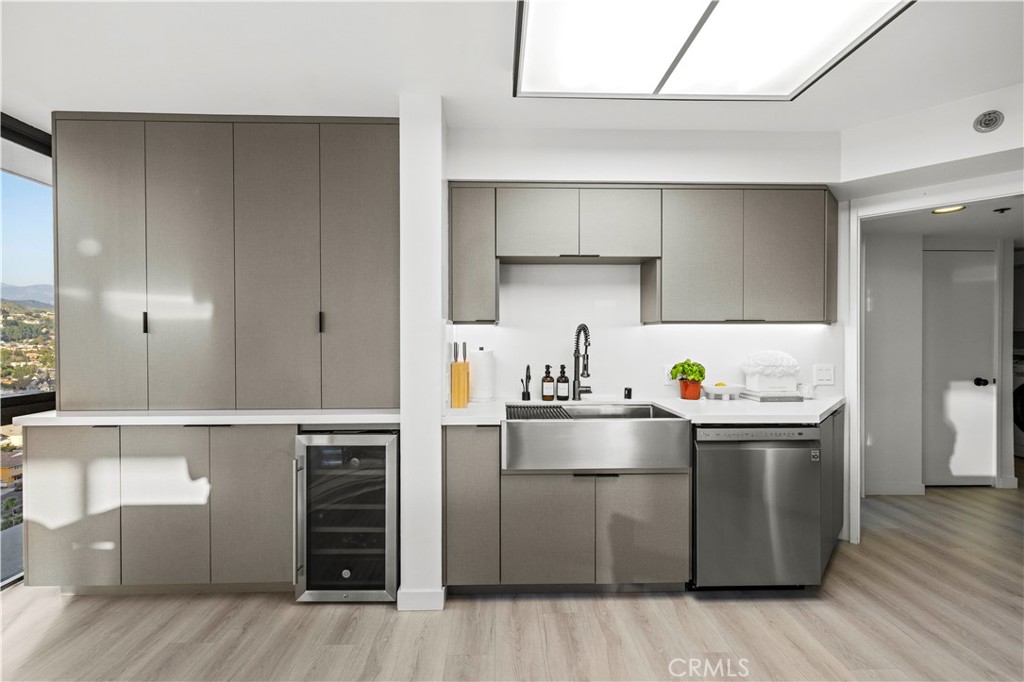 222 Monterey Road, Unit 1402 Glendale, CA 91206 - Photo 23 of 51