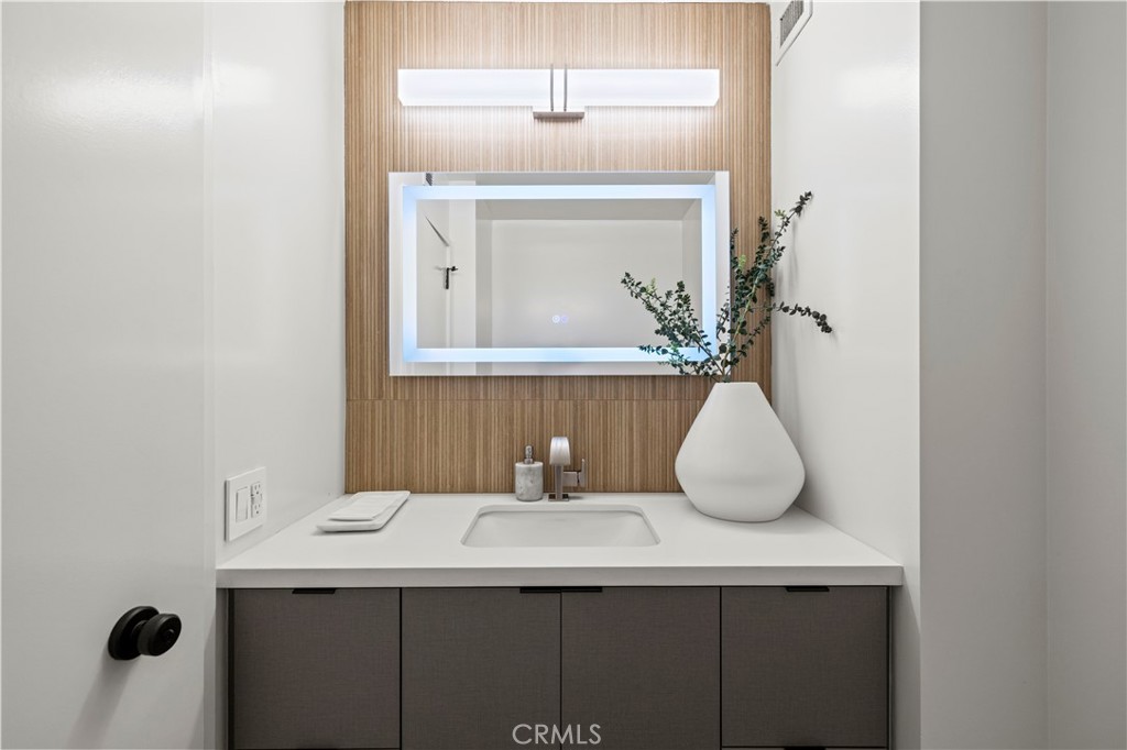 222 Monterey Road, Unit 1402 Glendale, CA 91206 - Photo 34 of 51