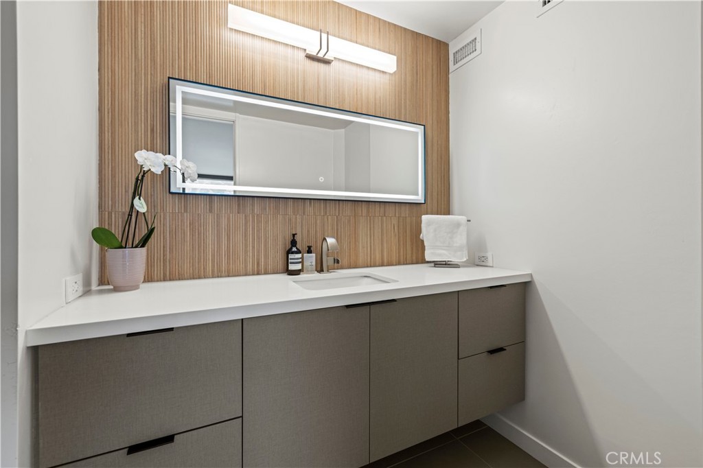 222 Monterey Road, Unit 1402 Glendale, CA 91206 - Photo 35 of 51