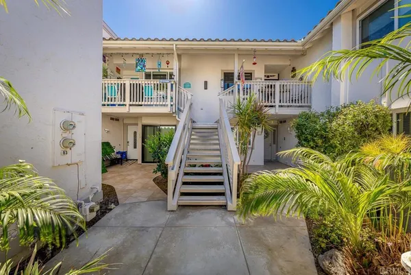$1,660,000 | 85 Kingston Court South, Coronado, CA 92118