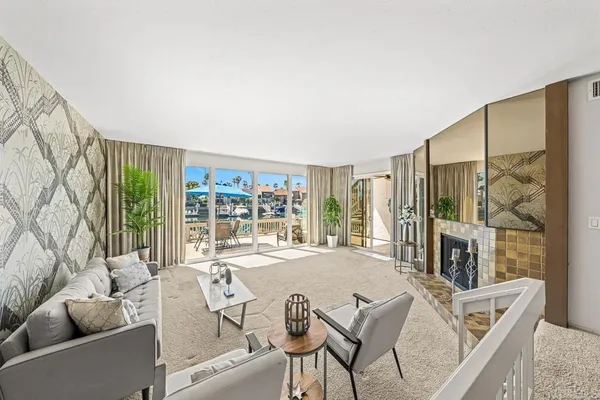 $1,660,000 | 85 Kingston Court South, Coronado, CA 92118