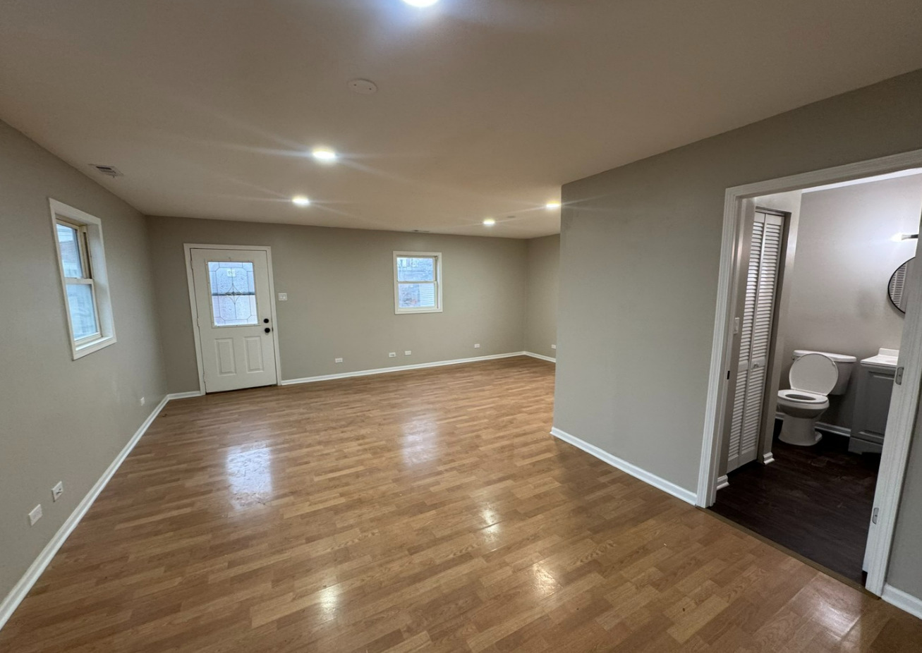 3926 147th Place Midlothian, IL 60445 - Photo 9 of 15