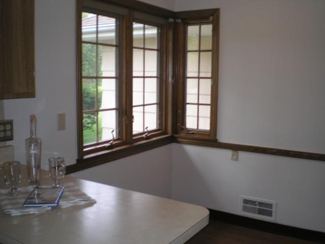 1916 Harwitch Road Columbus, OH 43221 - Photo 5 of 18