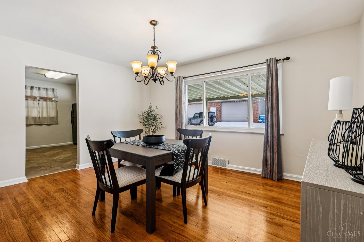 6891 Fields Ertel Road Cincinnati, OH 45241 - Photo 11 of 35 Gallery Image 11