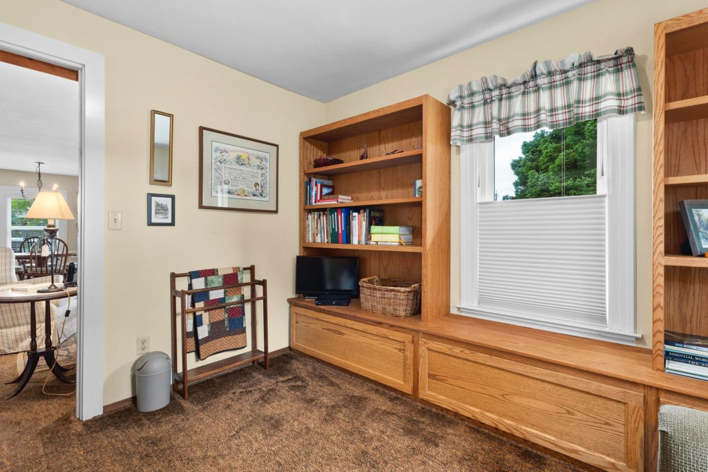 875 Amesti Road Watsonville, CA 95076 - Photo 19 of 52 a view of front door and bedroom