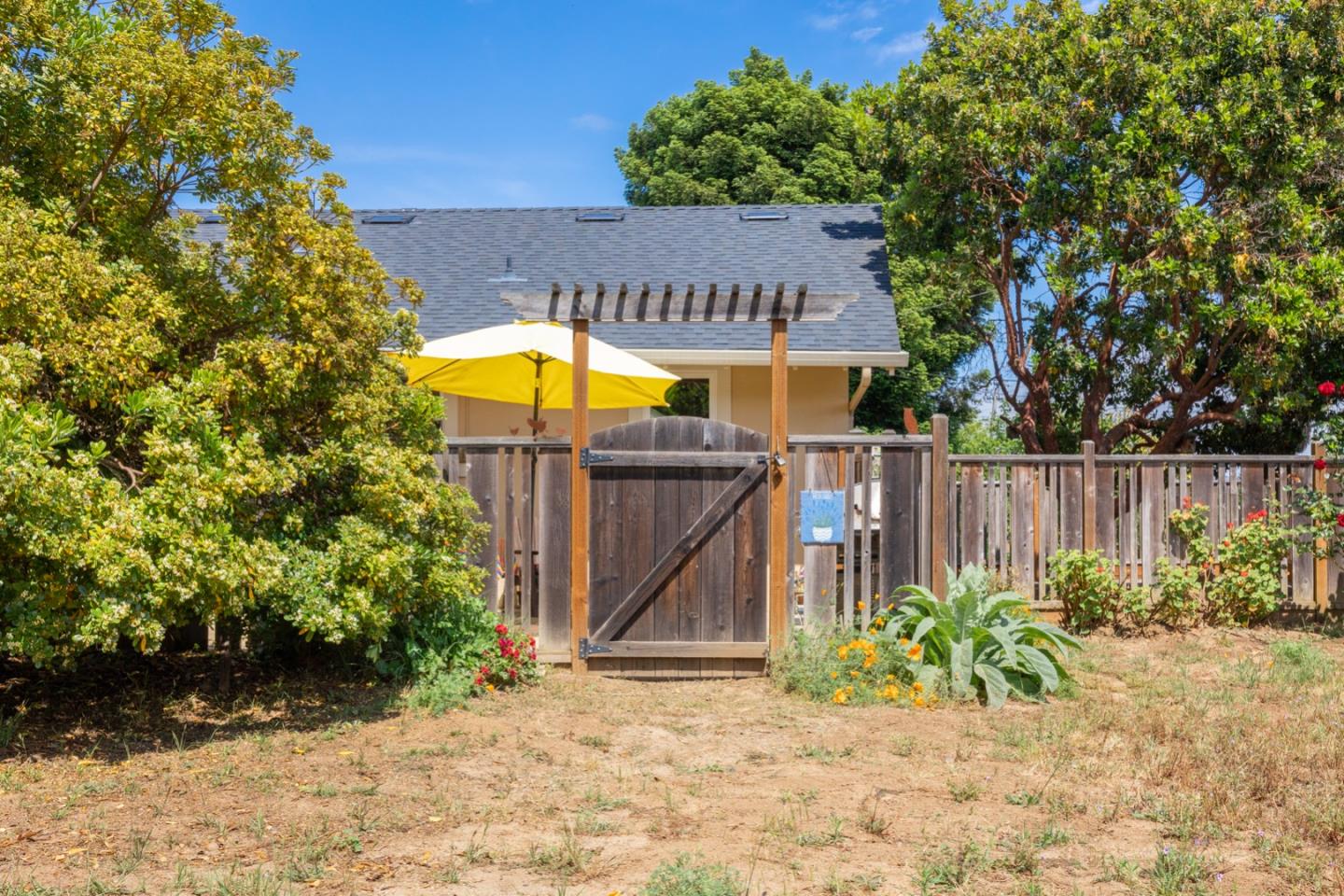 875 Amesti Road Watsonville, CA 95076 - Photo 35 of 52 a sign that is on the side of the house