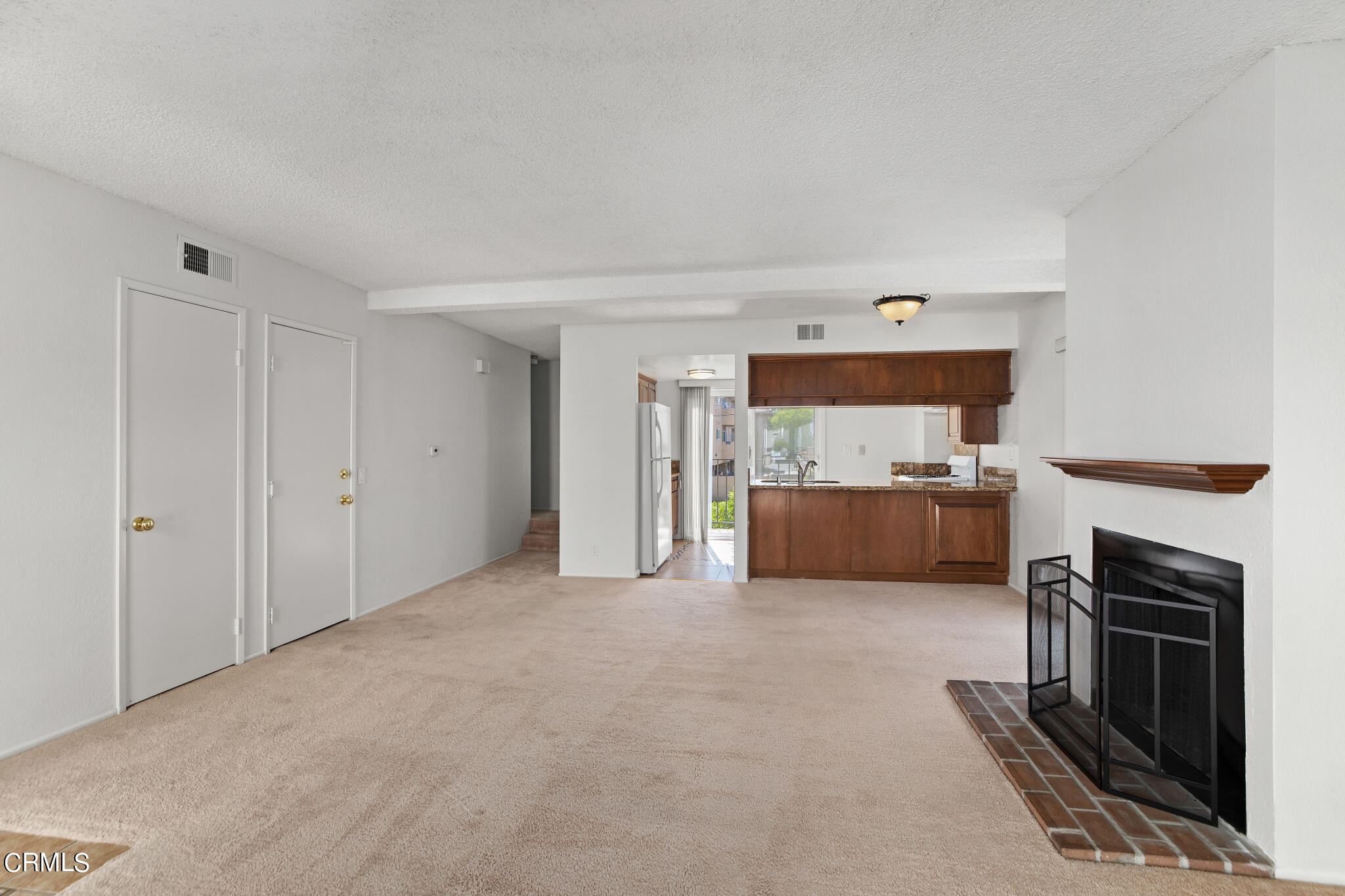 2429 Oswego Street, Unit D Pasadena, CA 91107 - Photo 6 of 19 2429 Oswego Street _D_7