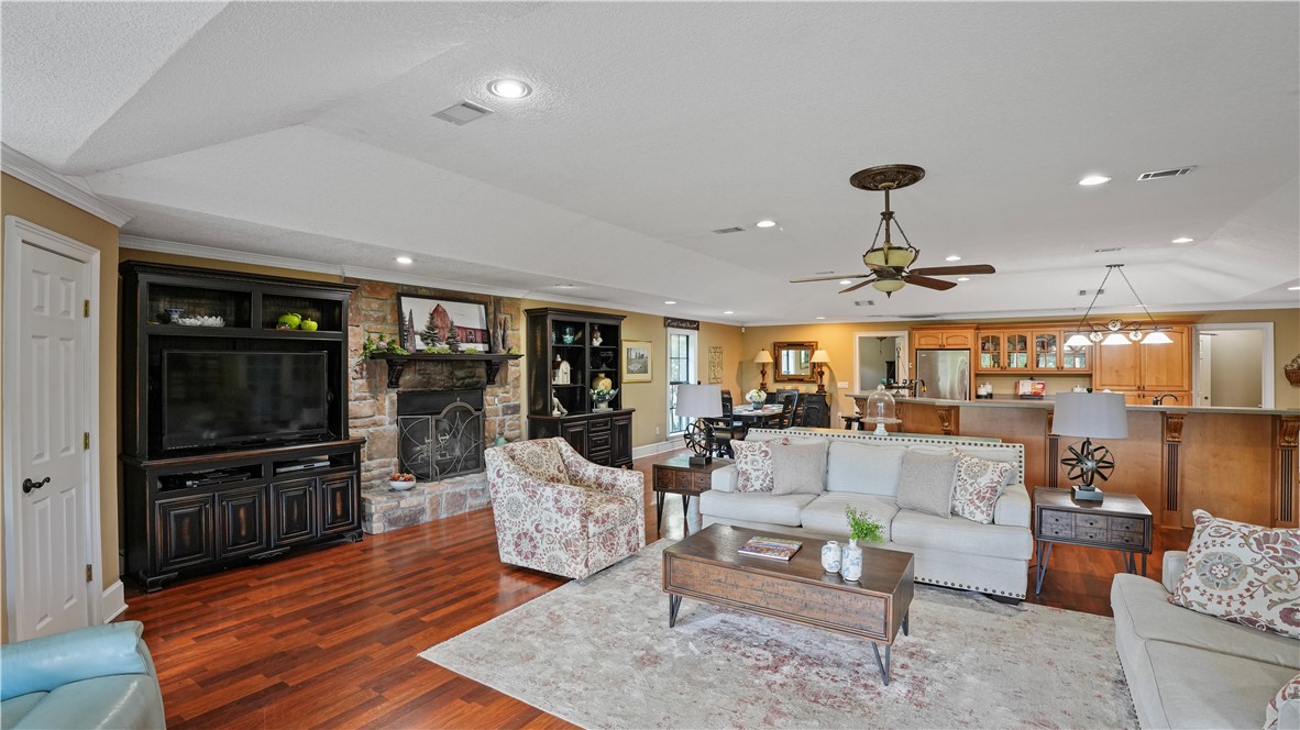 915 Polk Road Odum, GA 31555 - Photo 4 of 79