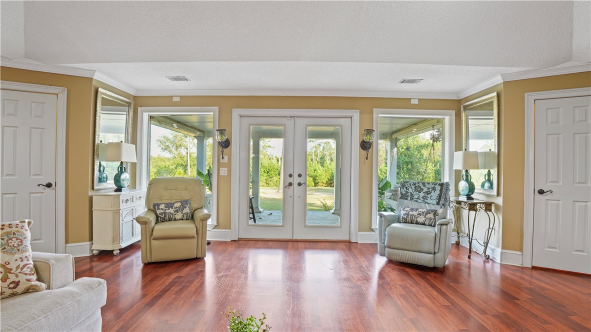 915 Polk Road Odum, GA 31555 - Photo 7 of 79