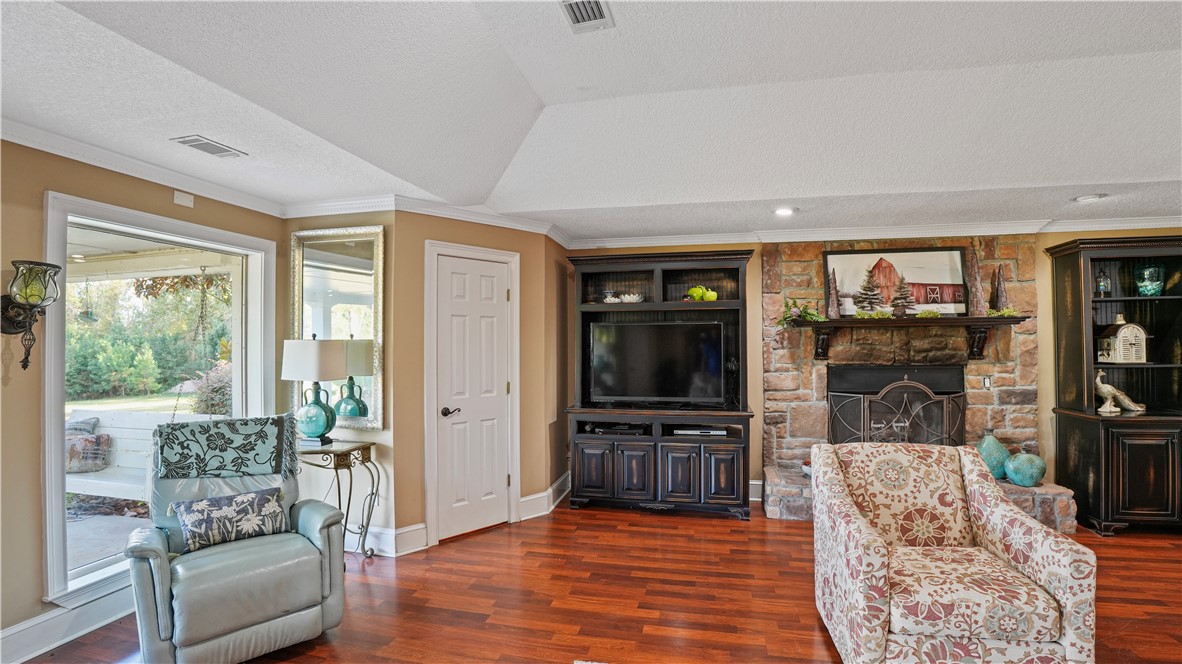 915 Polk Road Odum, GA 31555 - Photo 8 of 79