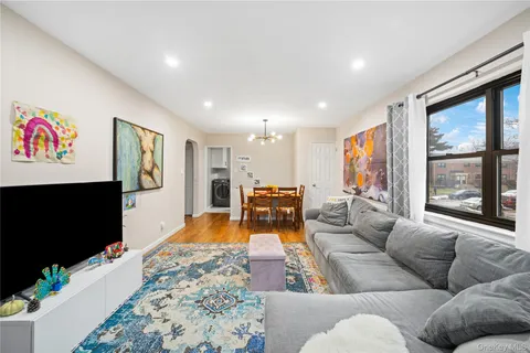 $385,000 | 73-19 220th Street, Unit 140B2 | Oakland Gardens