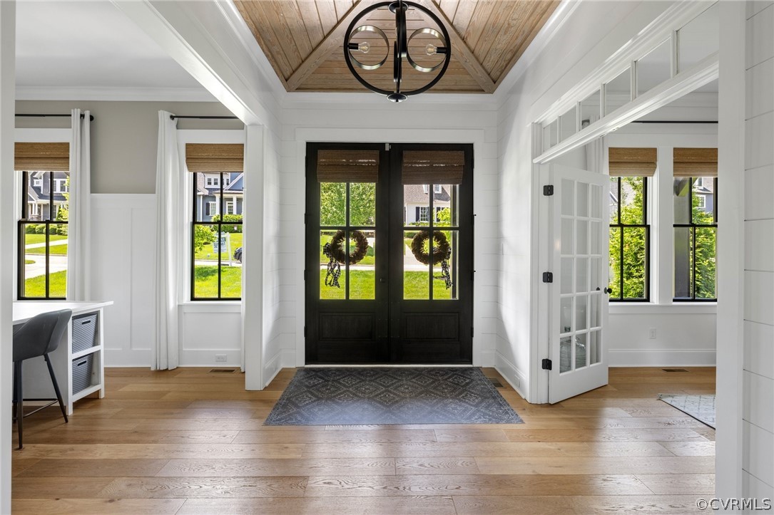 16224 Old Castle Road Midlothian, VA 23112 - Photo 5 of 50 a view of an entryway with a workspace