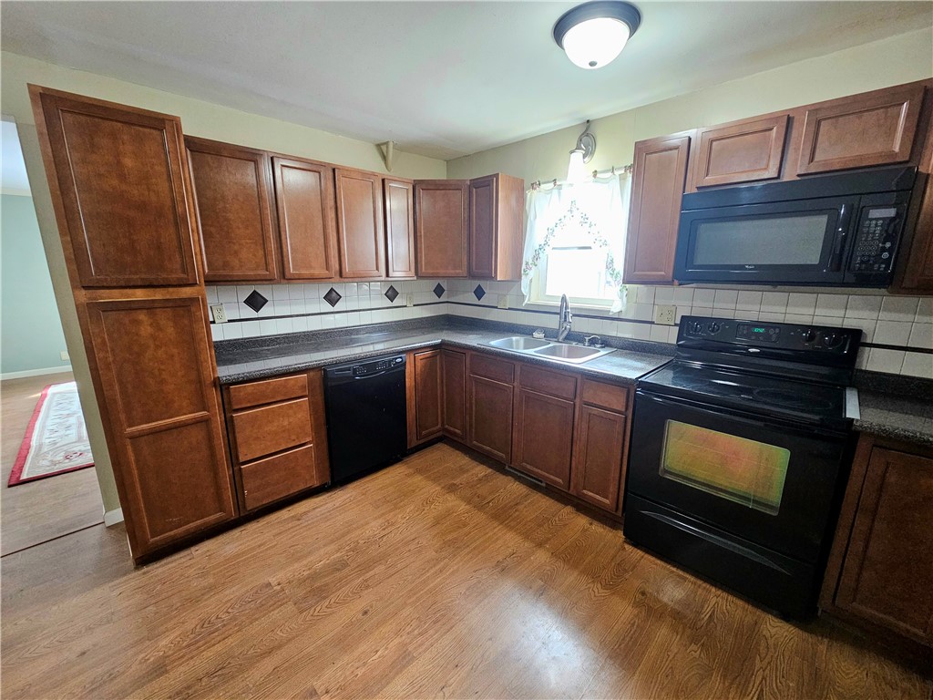 303 North Church Street Georgetown, IL 61846 - Photo 3 of 21