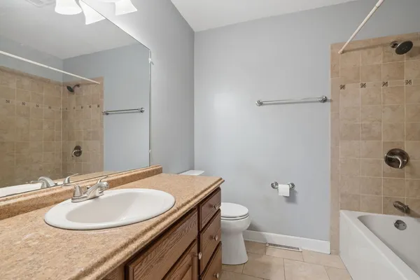 $415,000 | 146 South Anderson Road, New Lenox, IL 60451