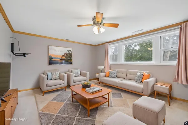 $415,000 | 146 South Anderson Road, New Lenox, IL 60451