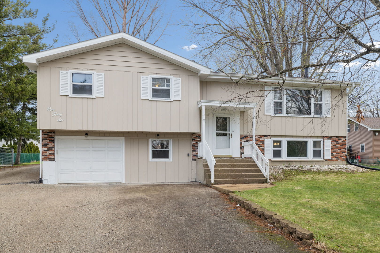 146 South Anderson Road New Lenox, IL 60451 - Photo 2 of 25