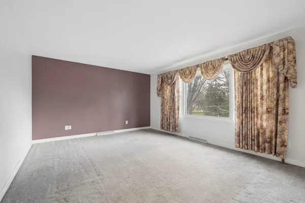 $415,000 | 146 South Anderson Road, New Lenox, IL 60451