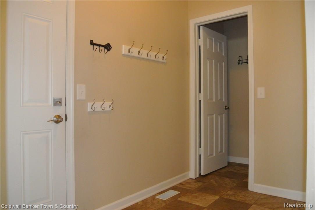 728 Dewars Street Howell, MI 48843 - Photo 19 of 26 Mud Room.JPG
