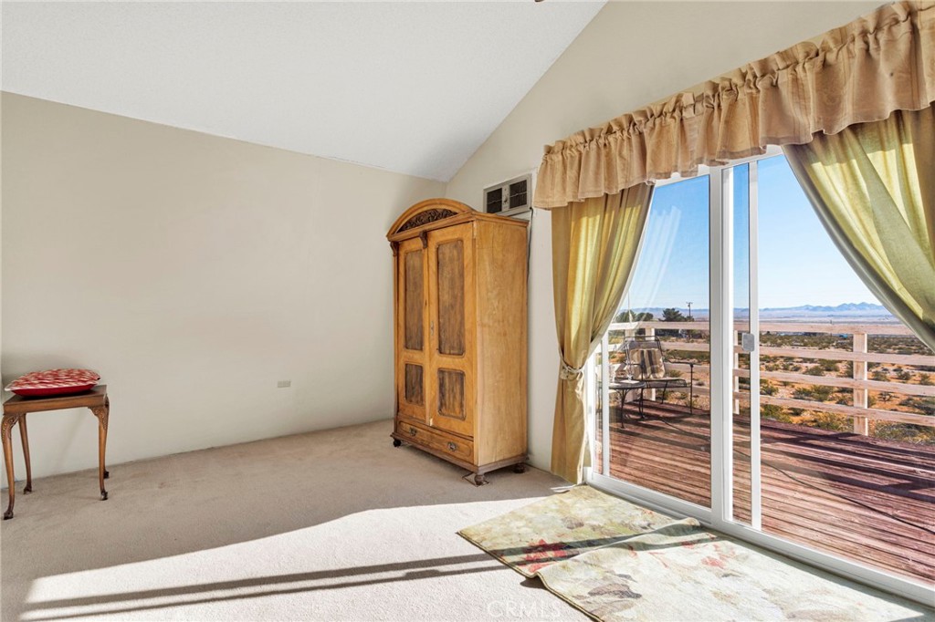 31420 Rabbit Springs Lane Lucerne Valley, CA 92356 - Photo 21 of 72