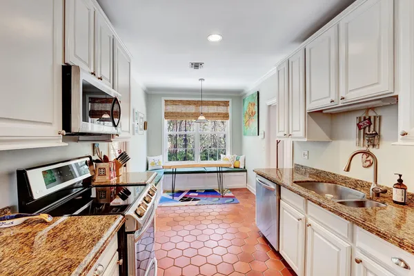 $16,000 | 306 North Swinton Avenue, Delray Beach, FL 33444