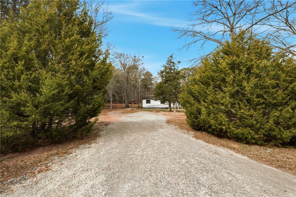 5685 Ashland Farm Road Oxford, GA 30054 - Photo 9 of 25