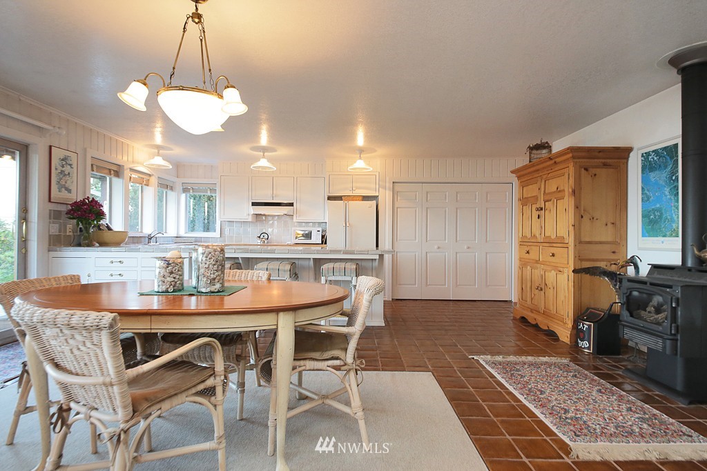 6831 Jim John Road Clinton, WA 98236 - Photo 14 of 24 Gallery Image 14