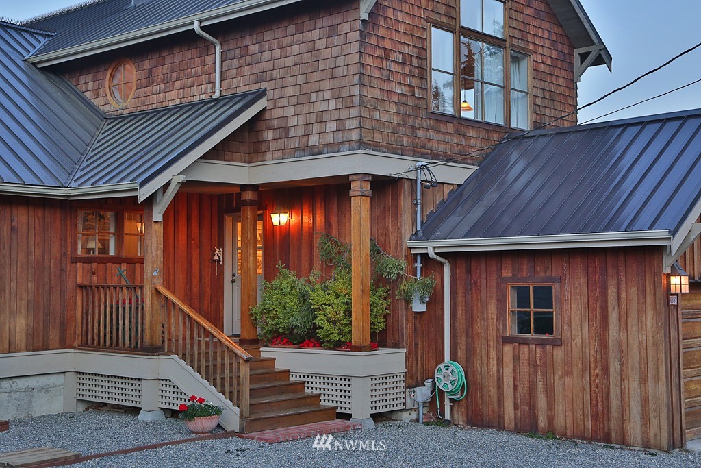 6831 Jim John Road Clinton, WA 98236 - Photo 8 of 24 Gallery Image 8
