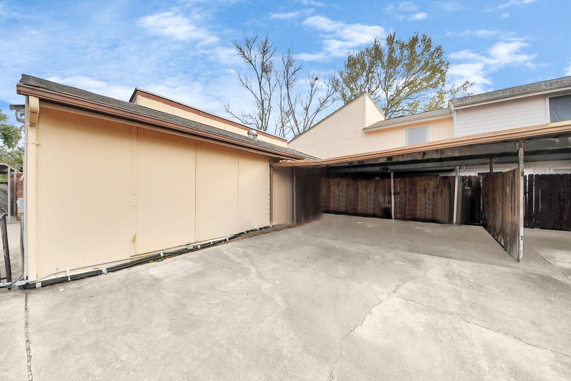 7728 Challie Lane Houston, TX 77088 - Photo 25 of 28 a view of an empty room