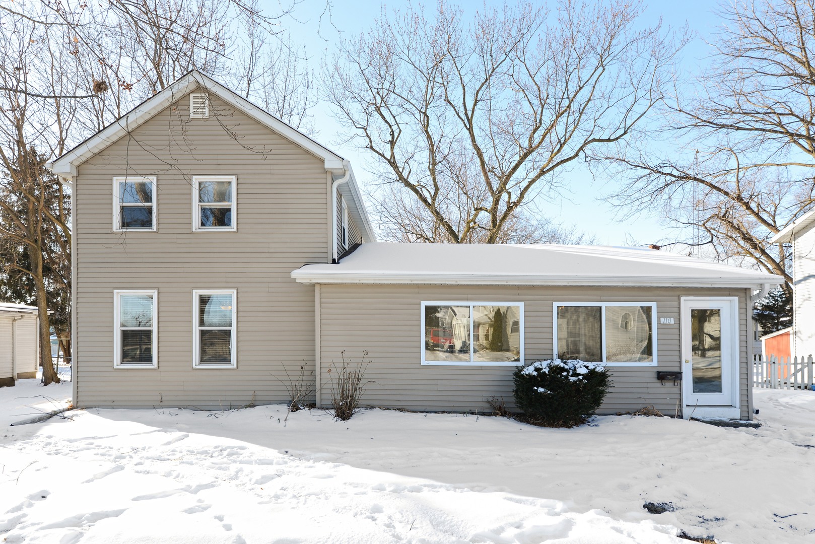 110 8th Street Rochelle, IL 61068 - Photo 1 of 1