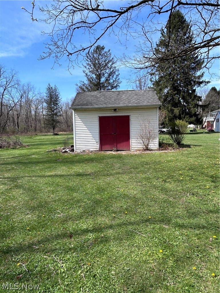 8300 Bear Road Southeast Amsterdam, OH 43903 - Photo 10 of 38