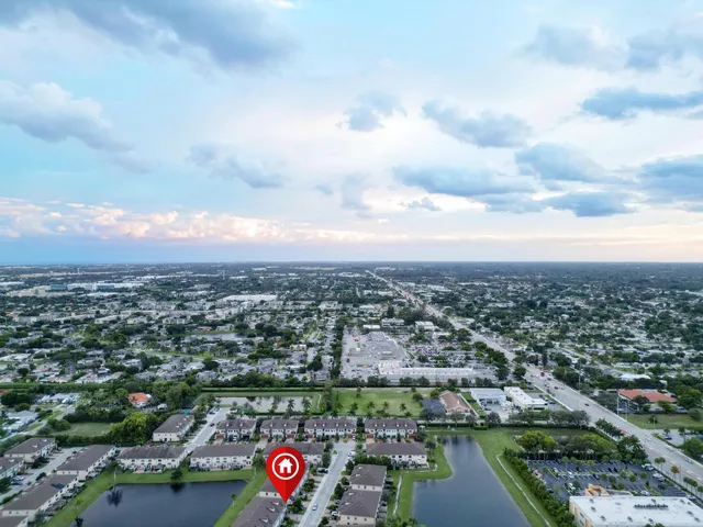 $2,700 | 2366 Byron Street, Palm Springs, FL 33406