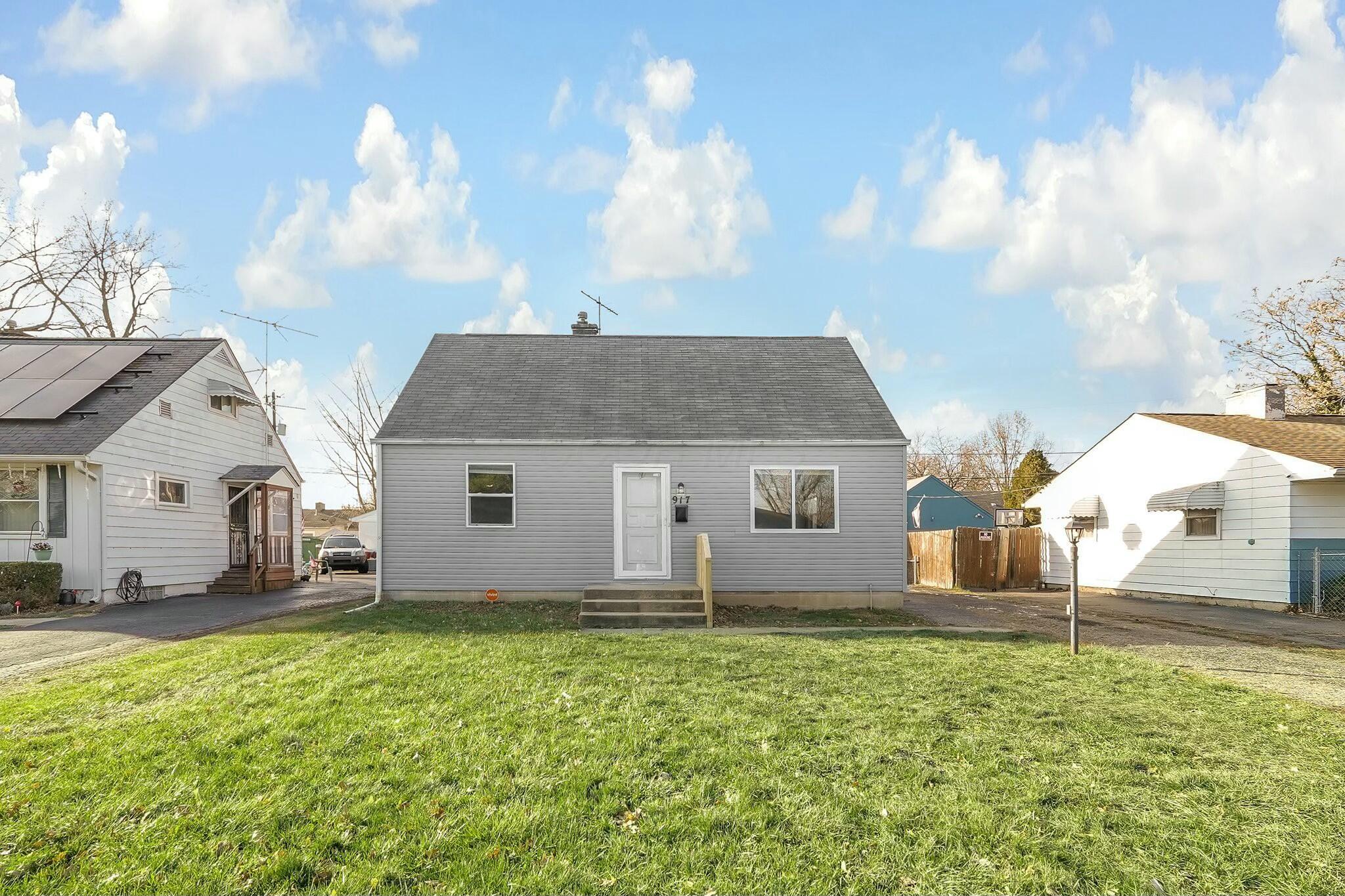 917 South Hampton Road Columbus, OH 43227 - Photo 1 of 38 917 S Hampton Road, Columbus, OH 43227