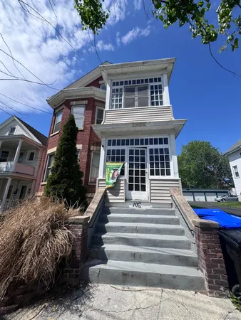 $1,850 | 106 South Avenue, Poughkeepsie, NY 12601
