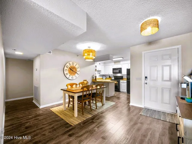 $2,000 | 1896 New River Inlet Road, Unit 1314, North Topsail Beach, NC 28460