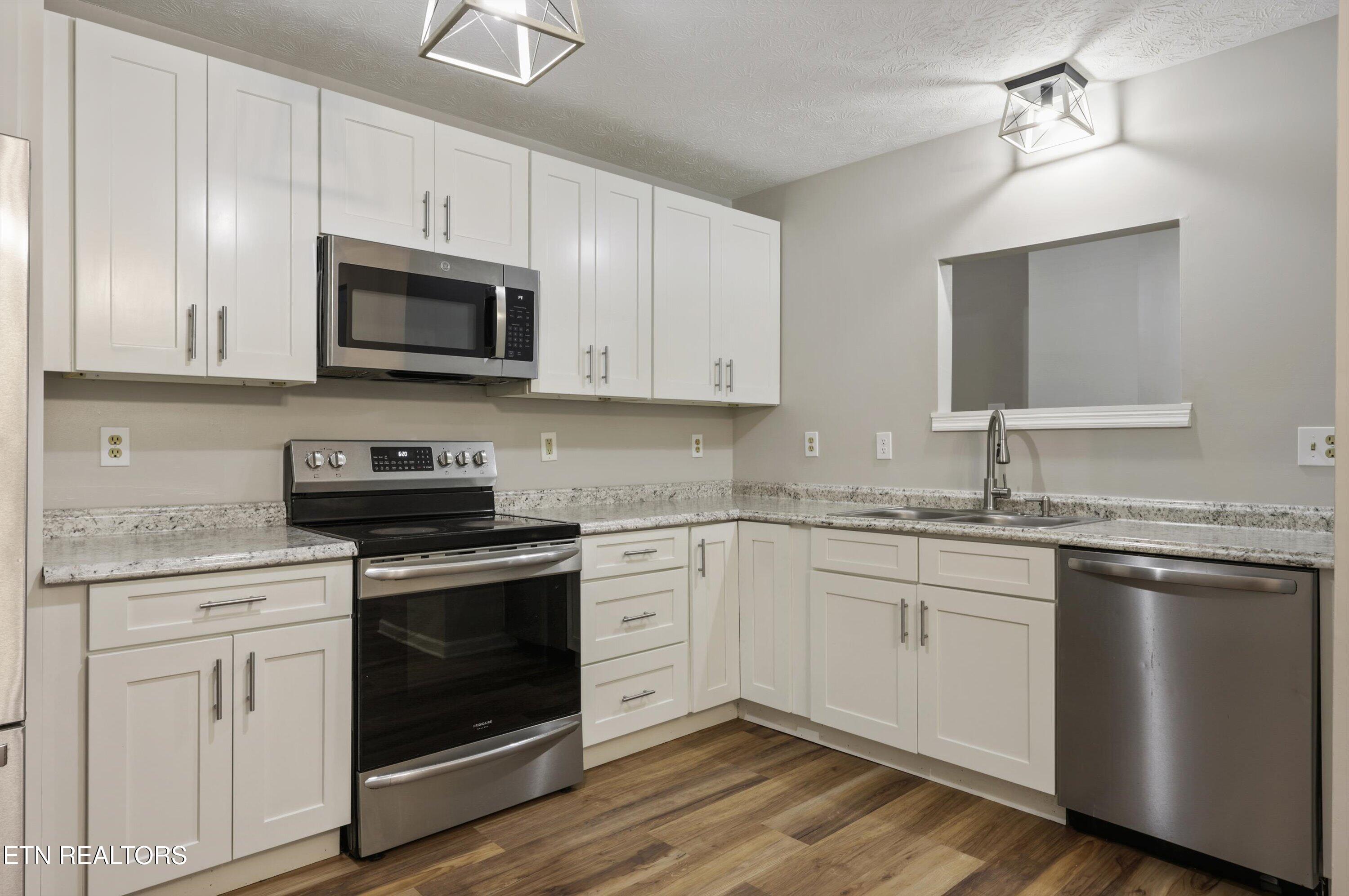 8002 Hill Road Knoxville, TN 37938 - Photo 14 of 38 09-8002 Hill Rd 05
