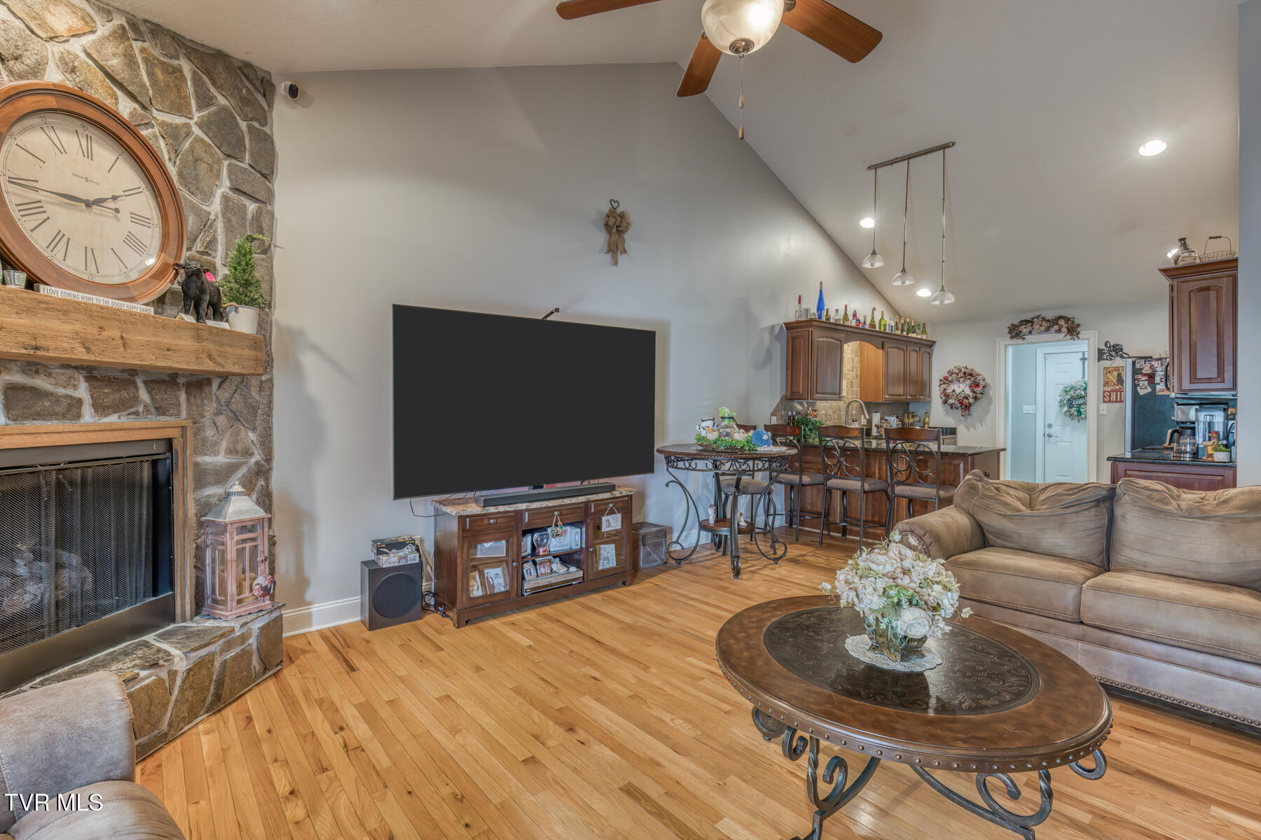 18486 Spoon Gap Road Abingdon, VA 24211 - Photo 8 of 28 18486 Spoon Gap Rd-8