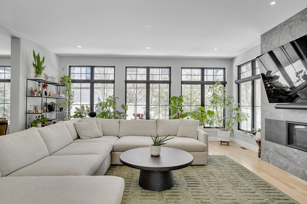 32 Lantern Lane Wellesley, MA 02481 - Photo 1 of 41