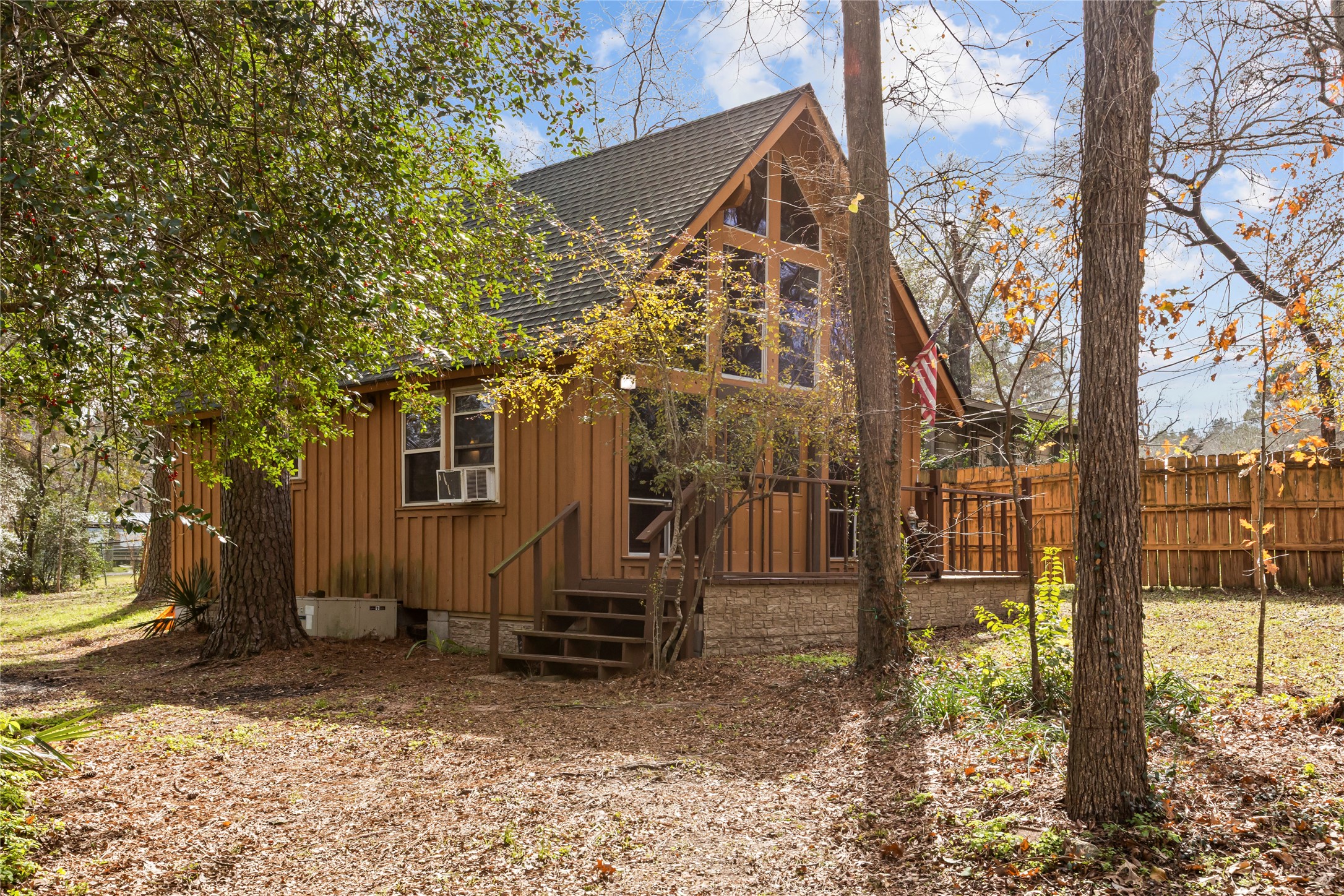 20 Shannon Street Huntsville, TX 77320 - Photo 27 of 29 a view of a house with a yard