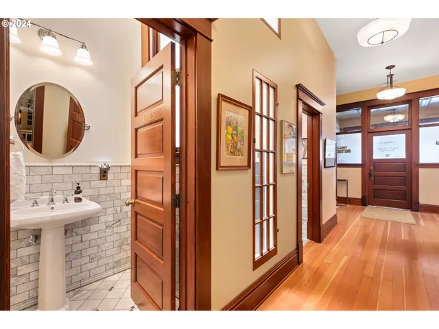 $1,590,000 | 2021 Main Street, Baker City, OR 97814